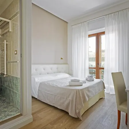 Jade فندق مبيت وإفطار 3*